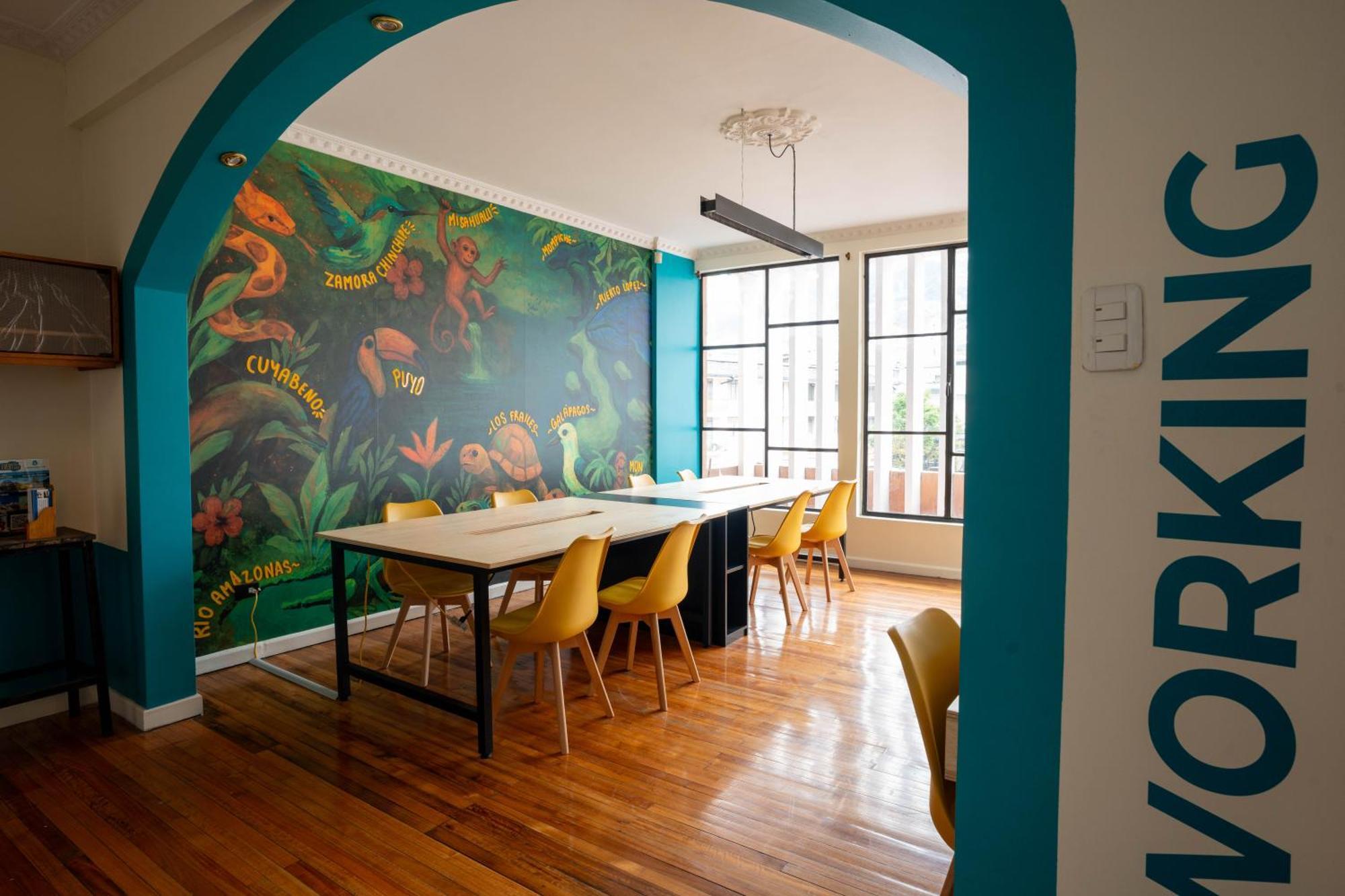 Community Hostel กีโต ภายนอก รูปภาพ